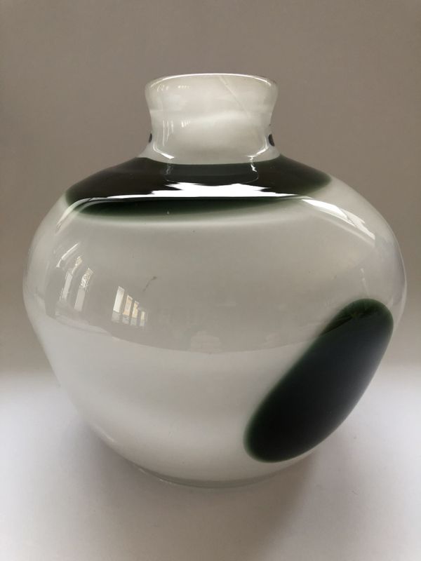 Vase Arne Lindaas Magnor Glassverk