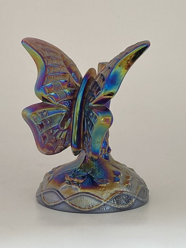 Sommerfugl figur i Carnival glass